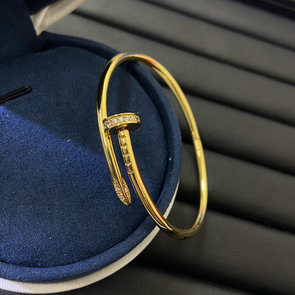 [Camiery] Clover & Love & Juste 3-Piece Gold Bracelet Stack Set