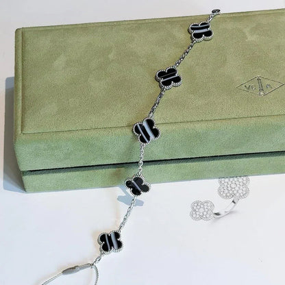 [Camiery] Clover 5-Motif & LOVE Unlimited Bracelet Set